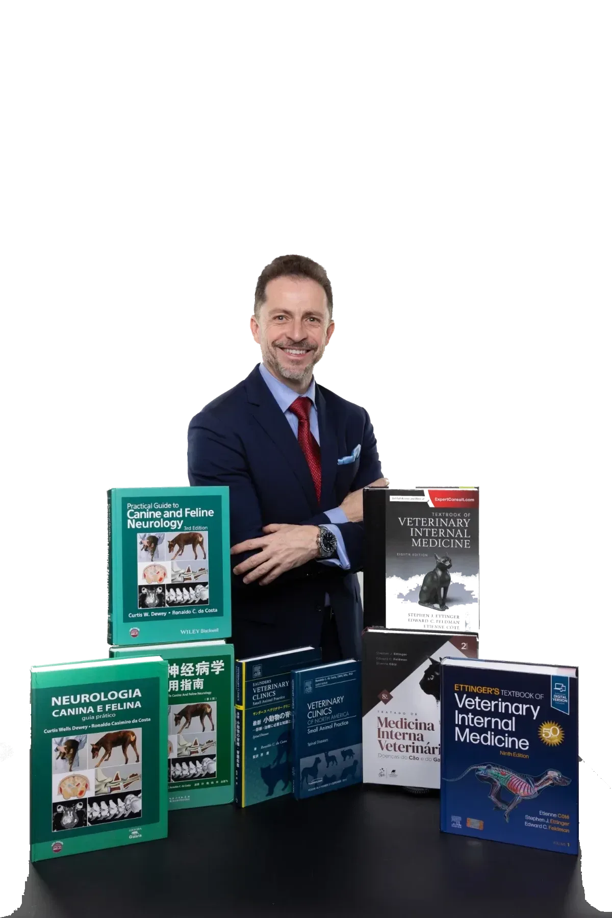 Dr. Ronaldo Casimiro da Costa com os livros que coeditou